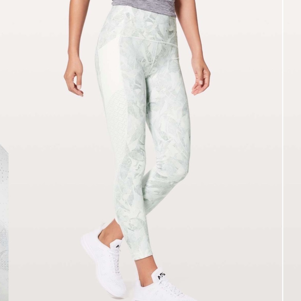 Lululemon white grey print breezy dot leggings tights 25” 6 jasmine
